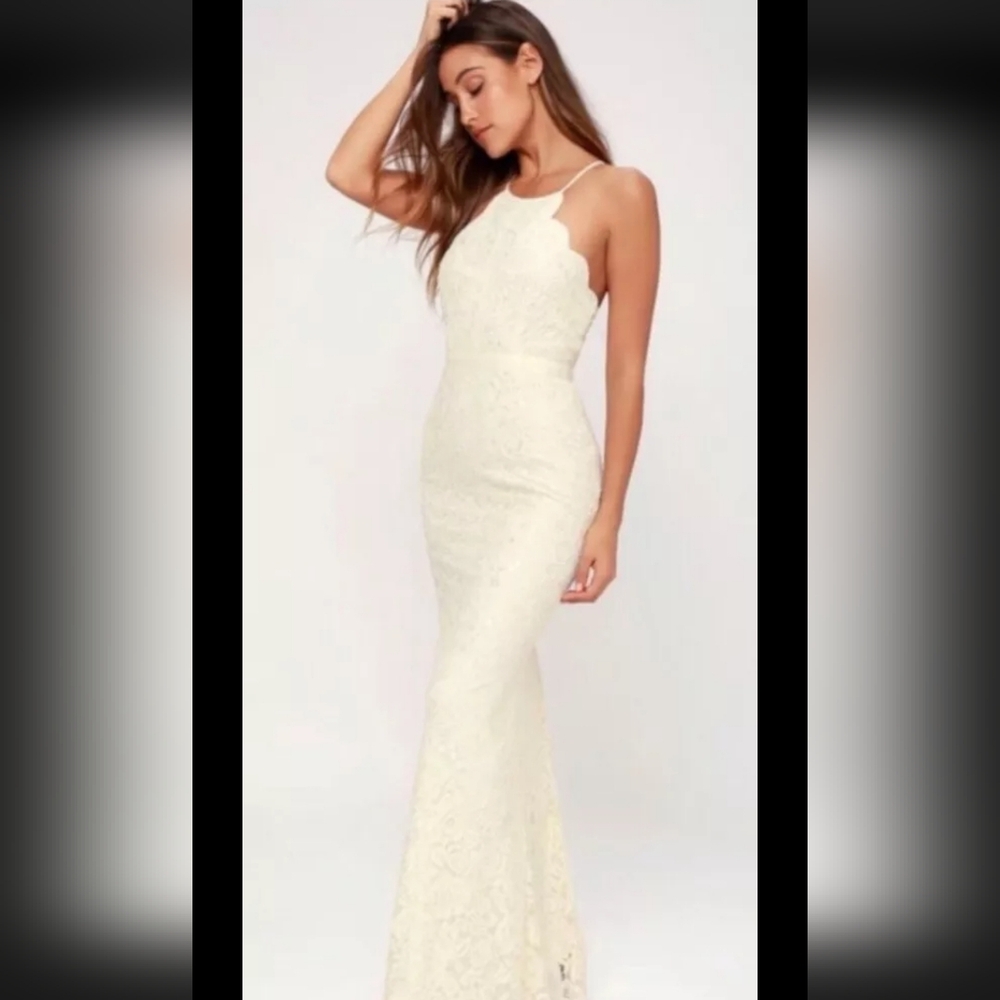 Beautiful lace wedding dress